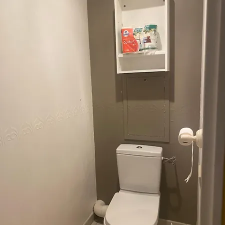 Ylt333 בית אירוח *