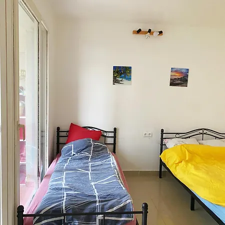 Ylt333 Quarto em Acomodações Particulares *